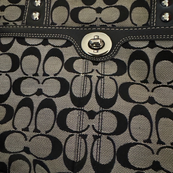 Coach Shoulder Bag Good Condition #3973 - Picture 8 of 12